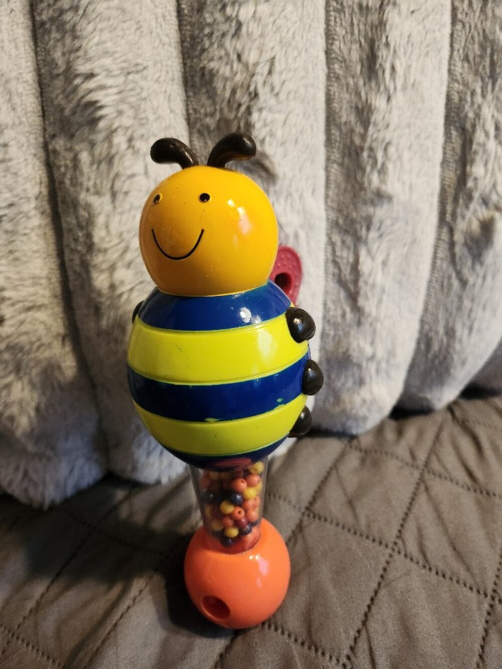 BATTAT TOY PARUM PUM PUM DRUM BEE RATTLE